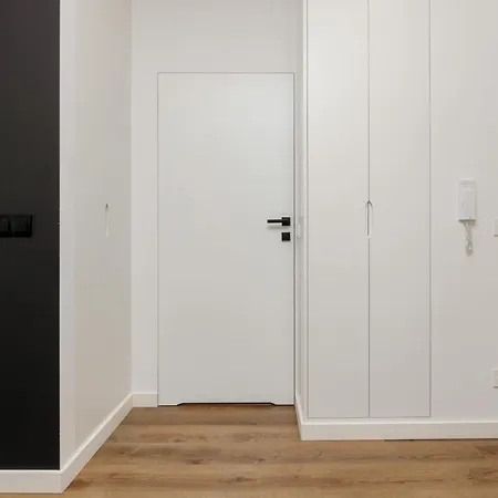 Mokotow Business Centre Domaniewska With Balcony By Renters Warsaw